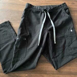 FIGS Black Straight Leg Scrub Bottoms